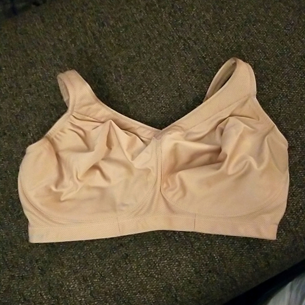 Glamorise Full Figure MagicLift Wirefree Sports Bra Nude 40H